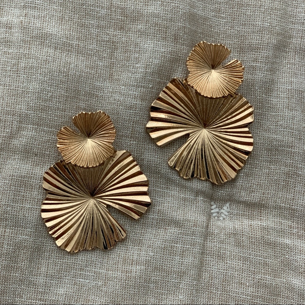 Saks Fifth Avenue Gold Earrings